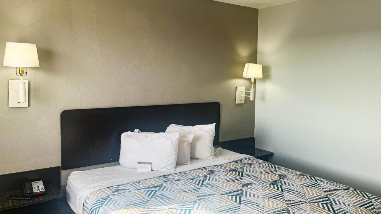 Ropers Motel — photo 13