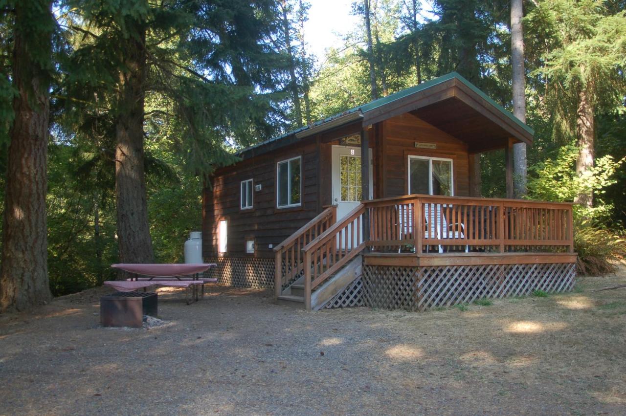 Chehalis Camping Resort Studio Cabin 4