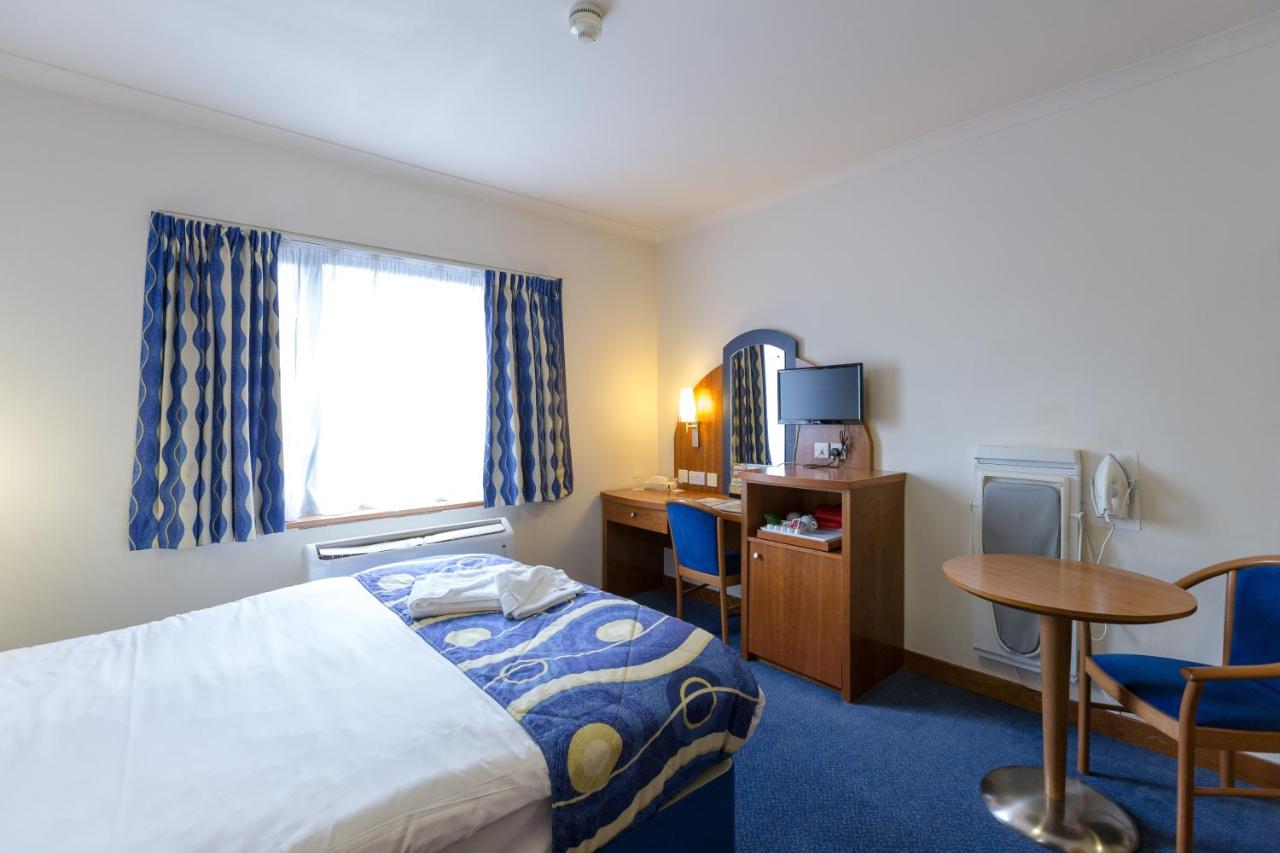 Quality Hotel Wembley - Laterooms