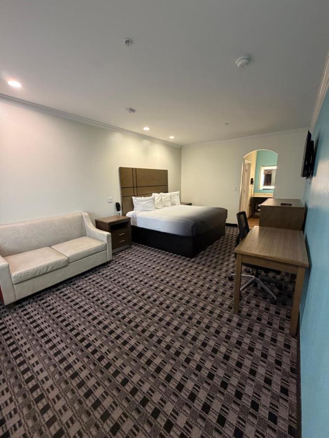 Americas Inn — photo 10