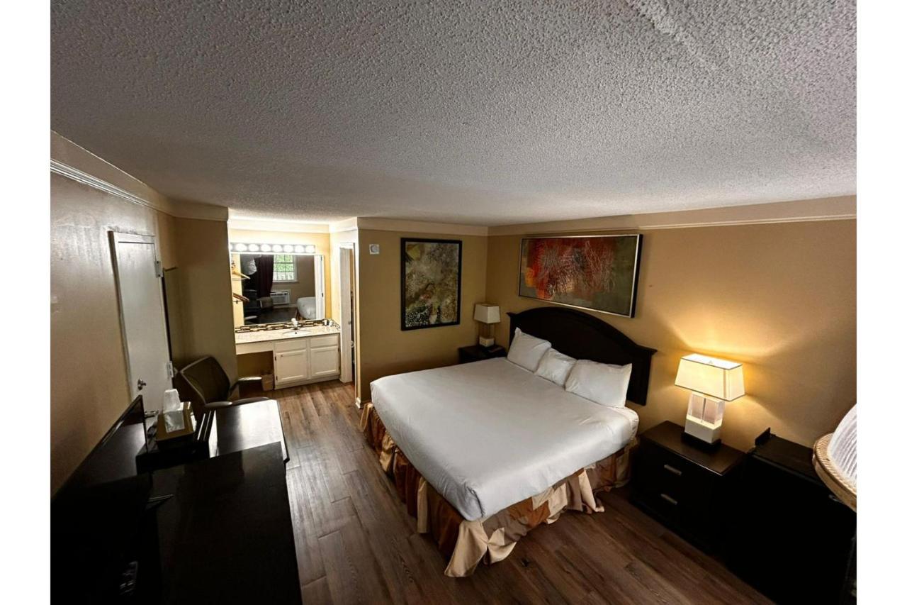 Plantation Oaks Suites & Inn — photo 17