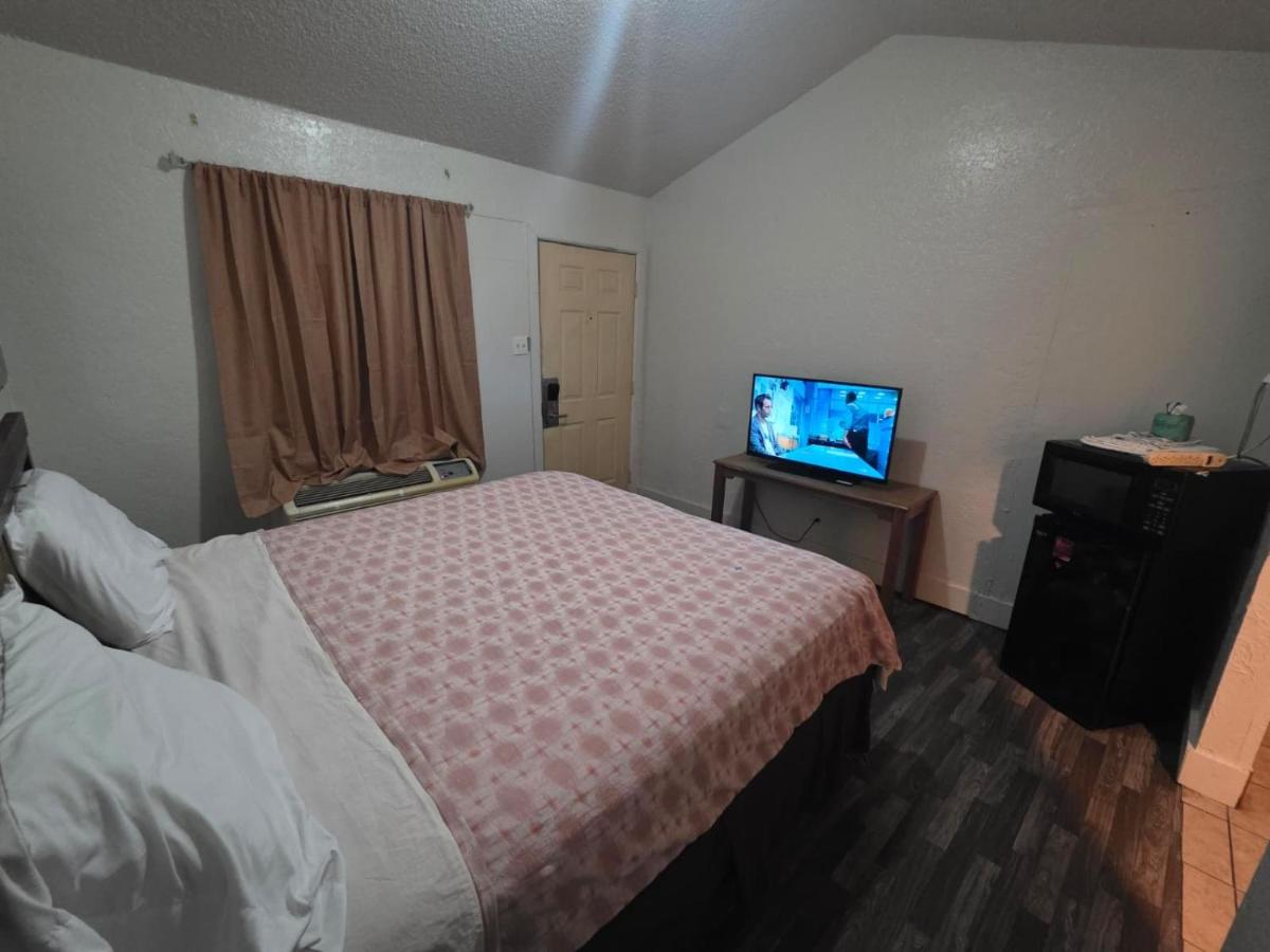 Abrams Inn-Arlington — photo 6