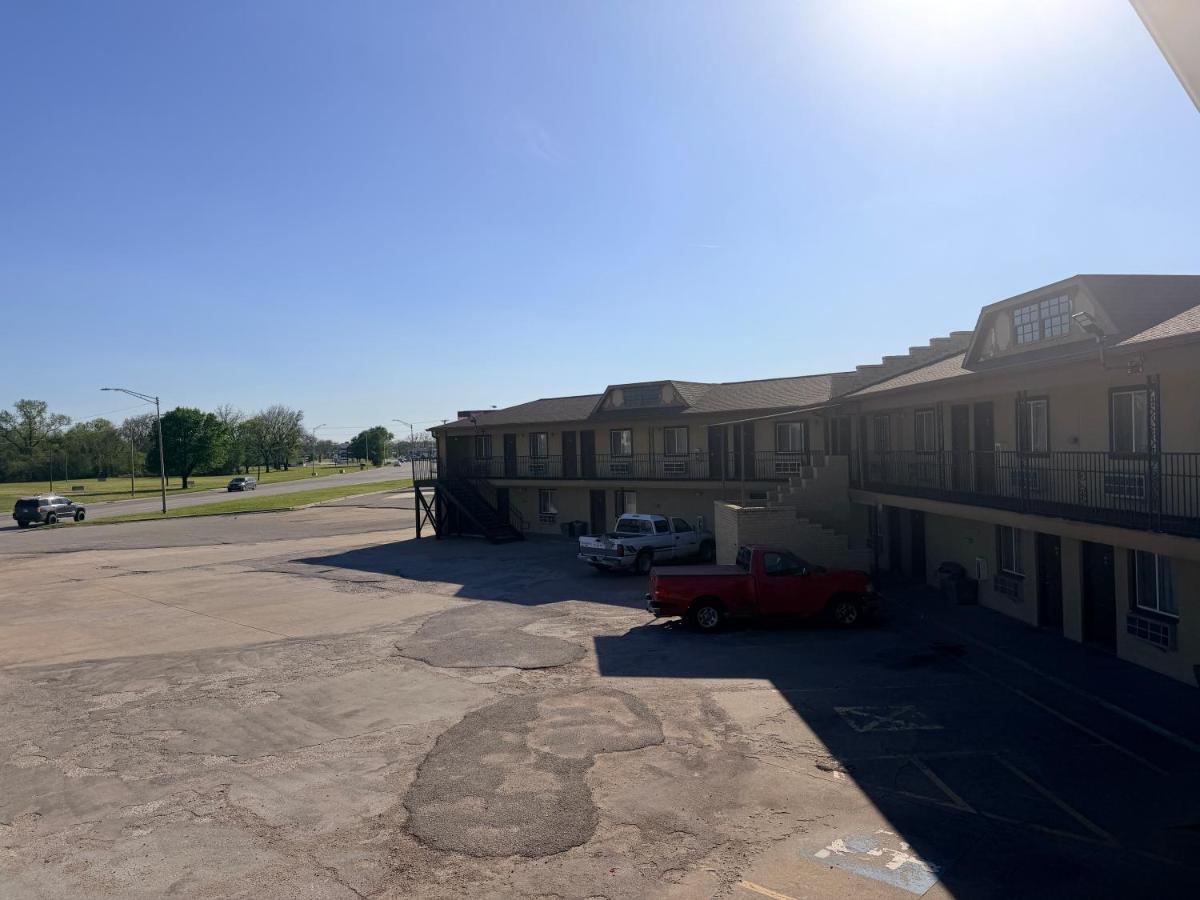 Regal Inn — photo 10