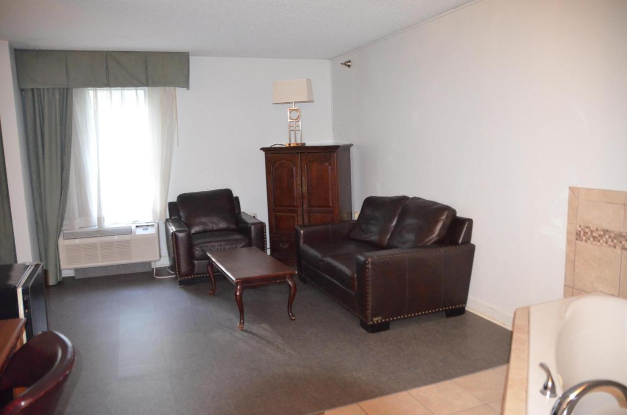WELCOME INN Raleigh near Walnut Creek Amphitheatre — photo 14