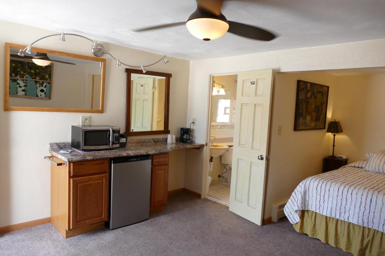 Redwing Motel — photo 21