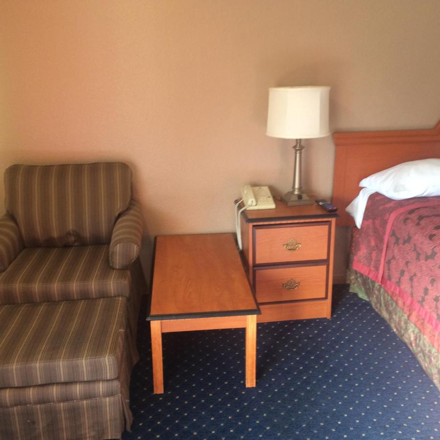 Travis Lodge Motel 16 — photo 12