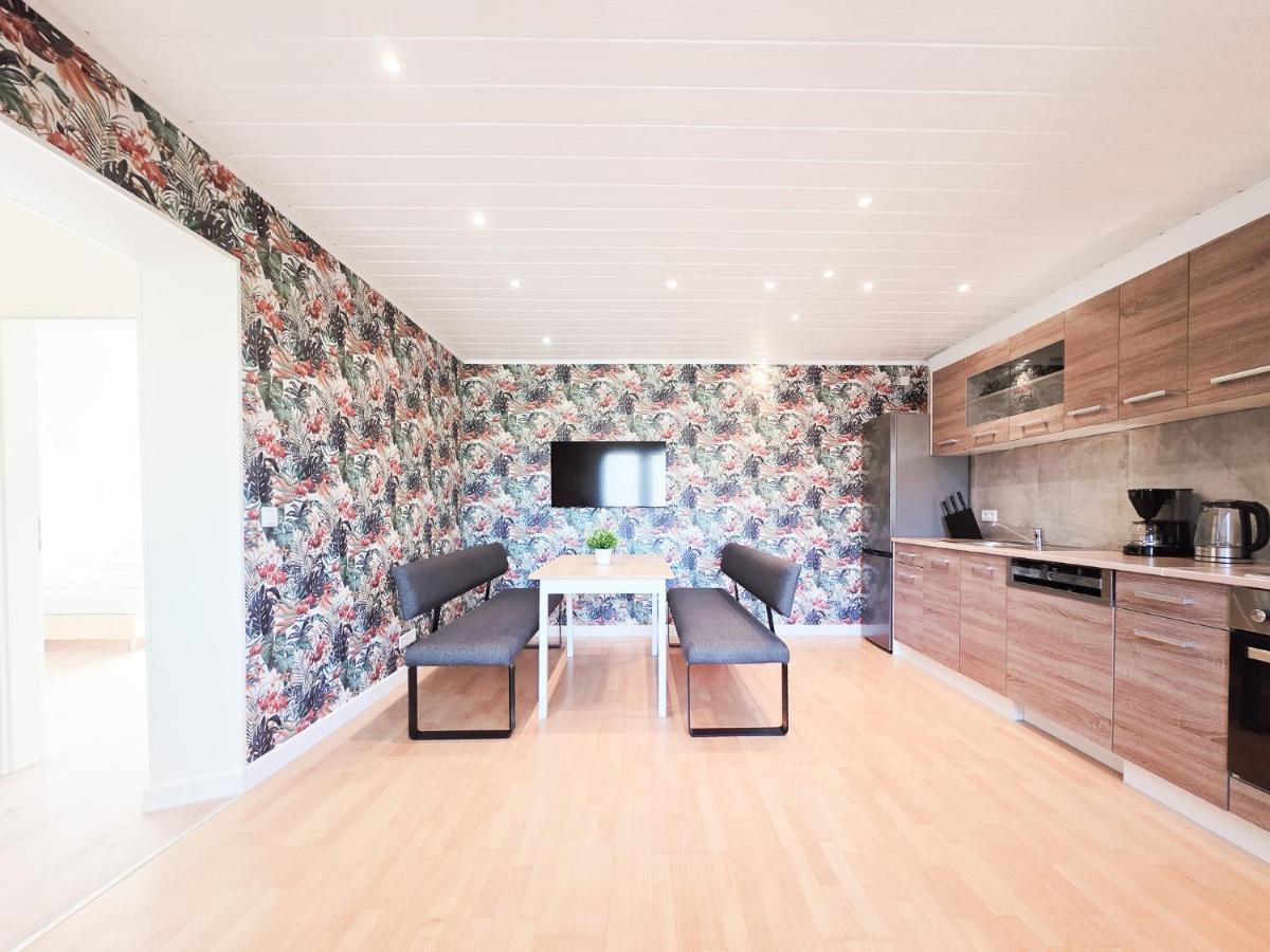 Tolstov Apartments - Airport Apartments