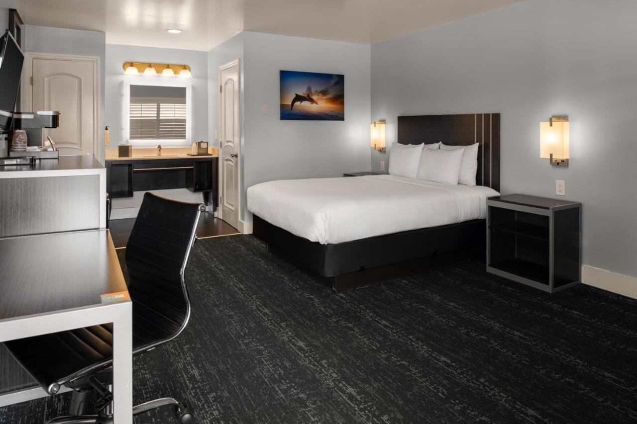 Pacific Inn Monterey — photo 2