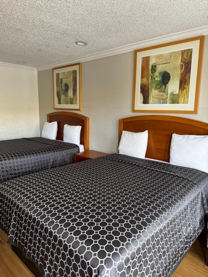 National Motel — photo 12