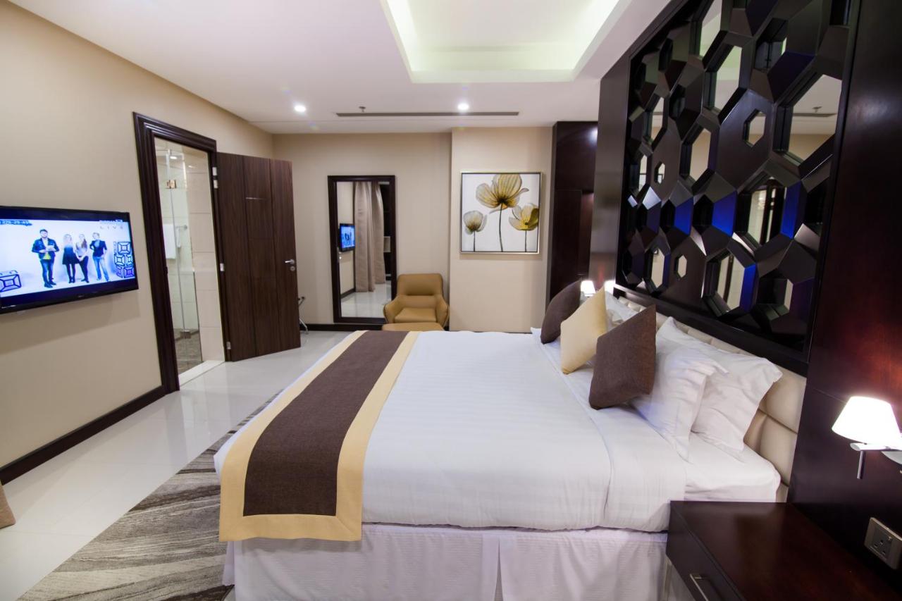 Premier Hotel photo
