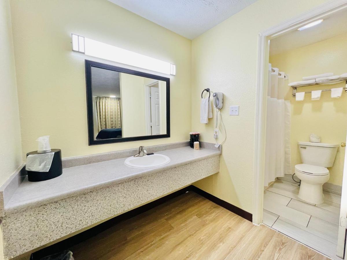 Hometown INN — photo 14
