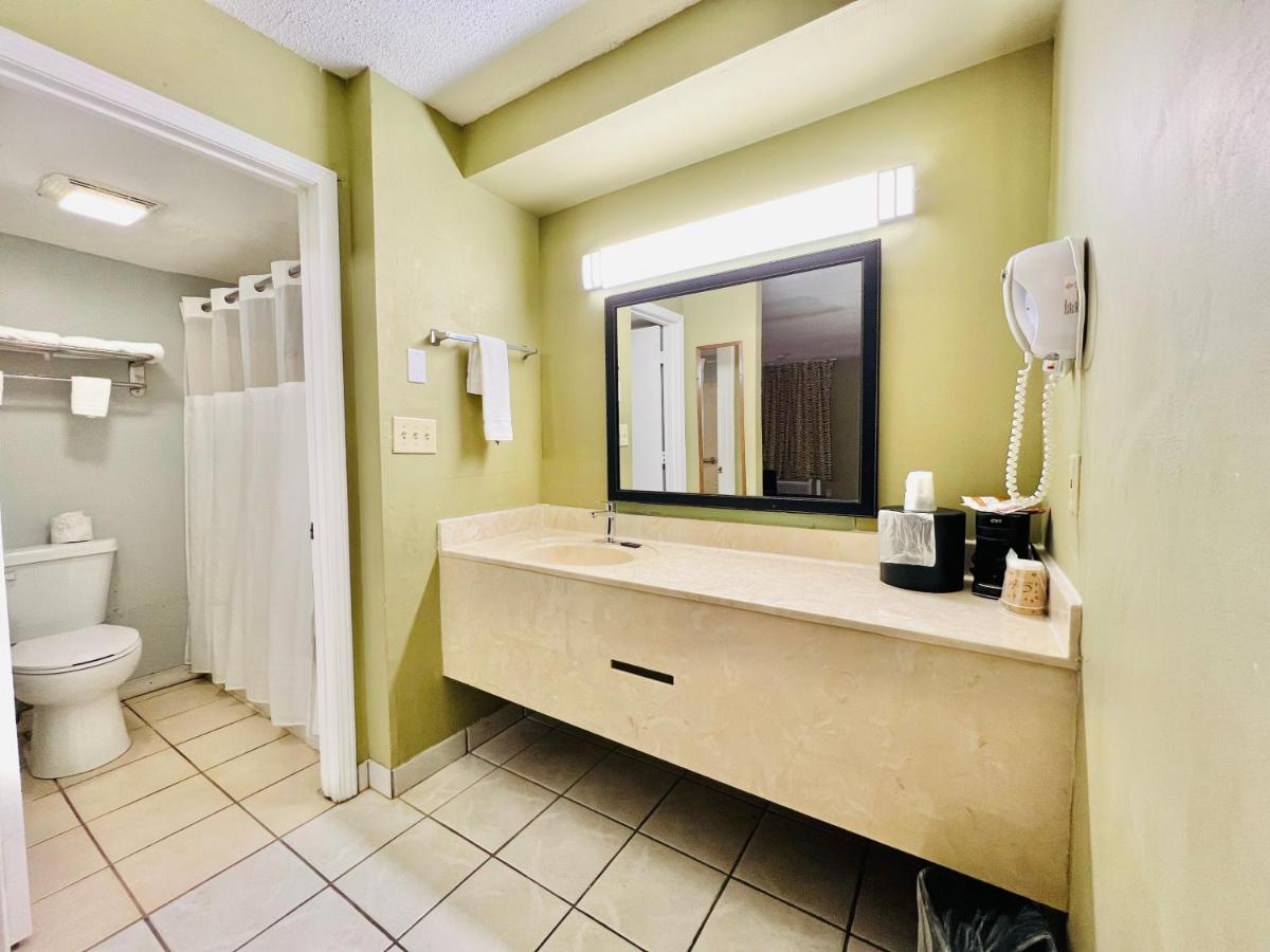 Hometown INN — photo 8