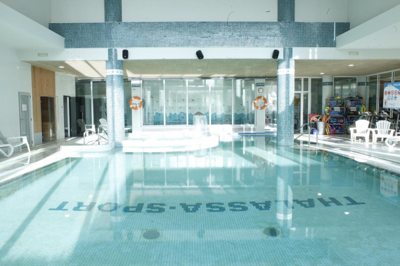 Heated swimming pool: HOTEL & APARTAMENTS THALASSA Sport & Spa