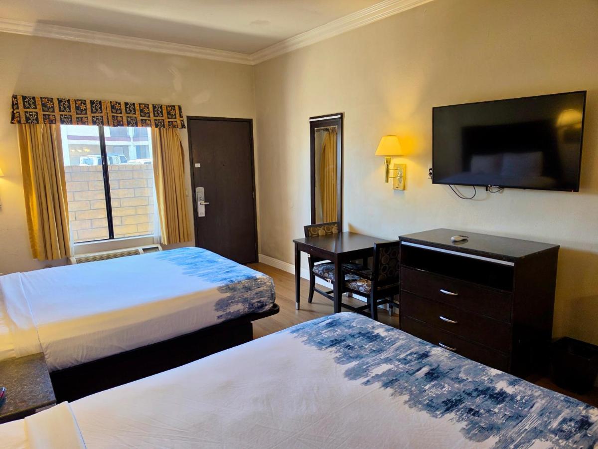 Castaic Inn — photo 13