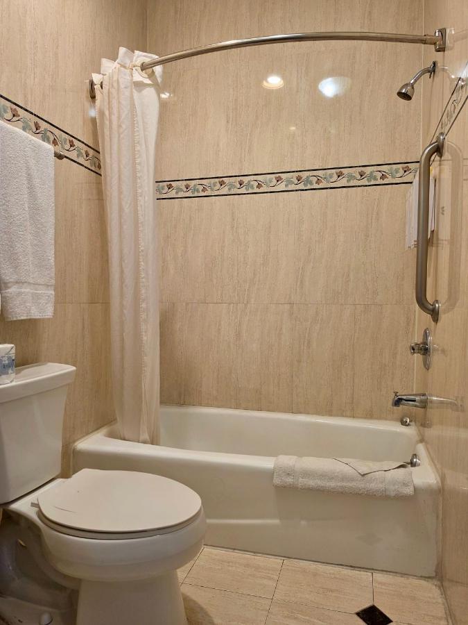 Castaic Inn — photo 19
