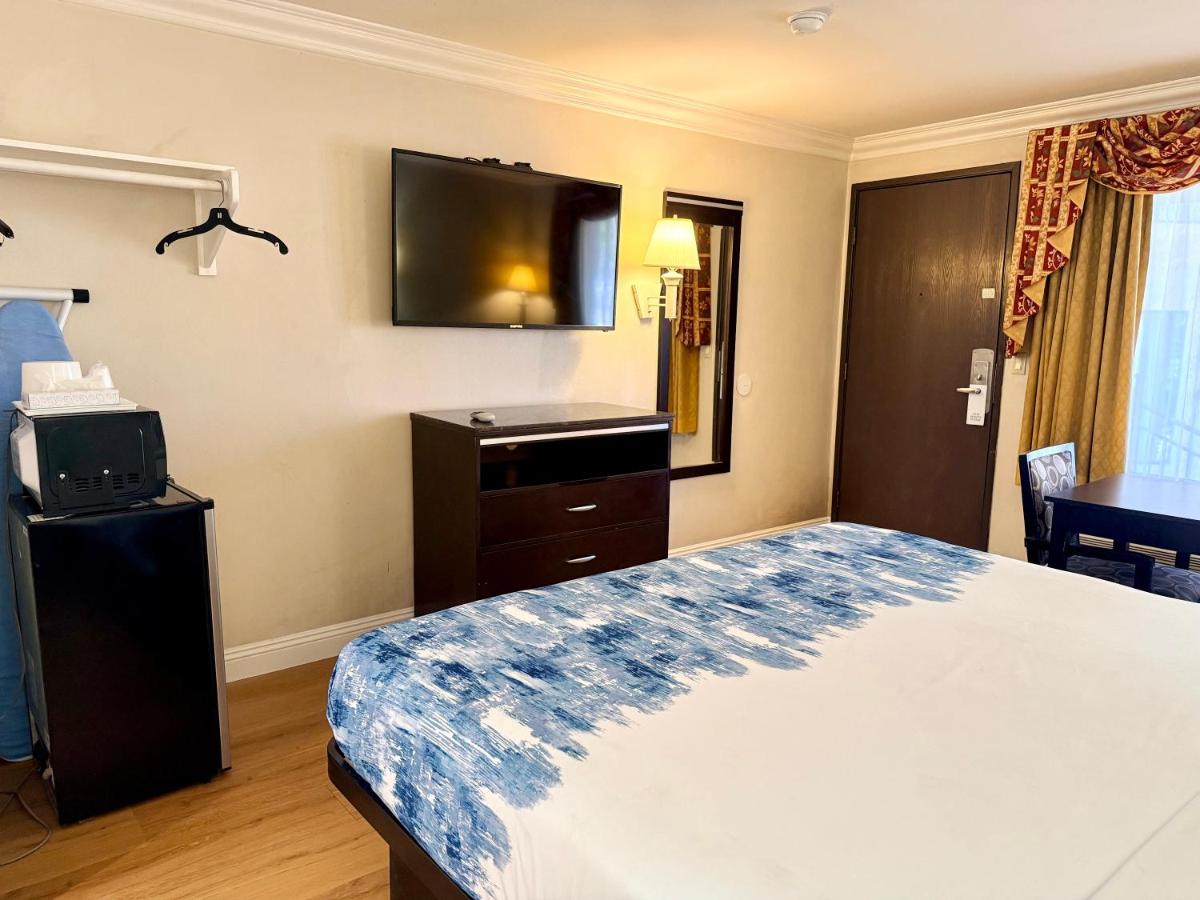 Castaic Inn — photo 17