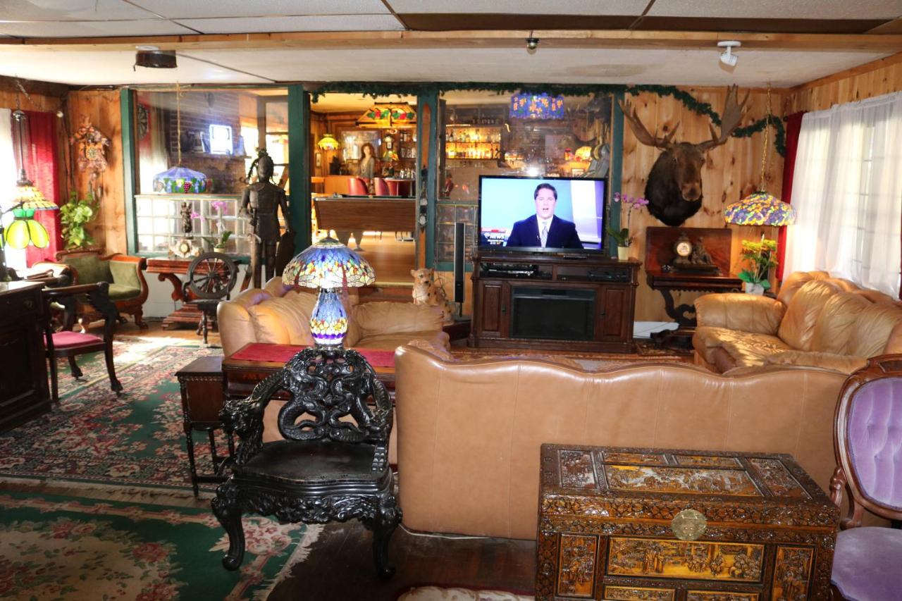 Pine Colony Inn — photo 20