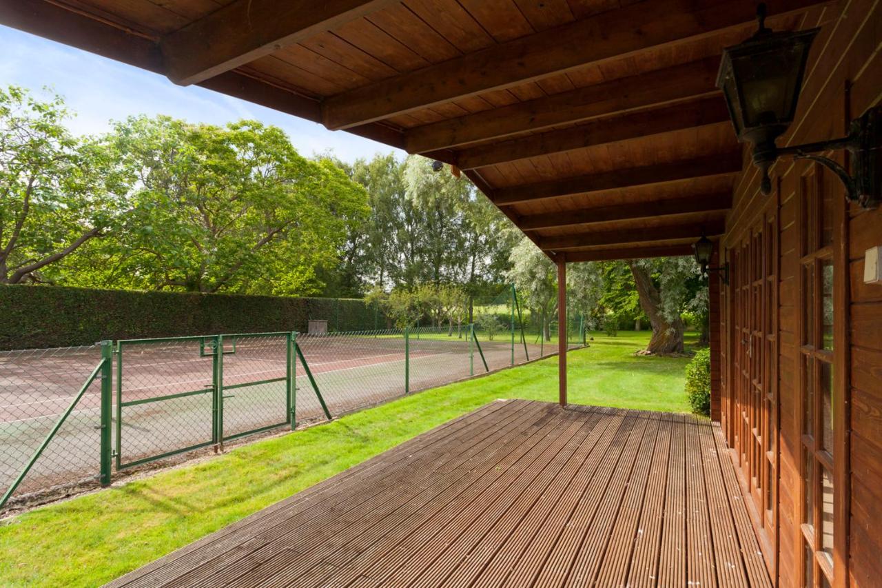 Tennis court: The Quaives - Cottages & Glamping