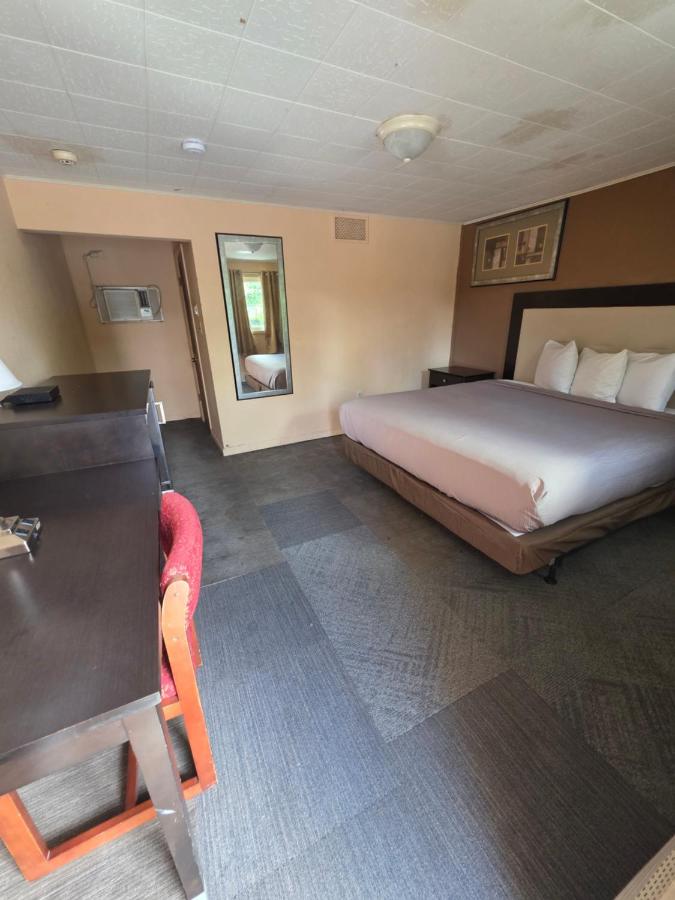 Mt Morris Motel — photo 11