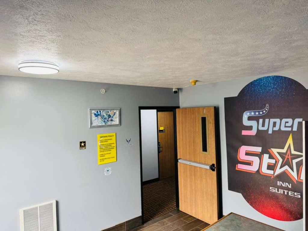 Super Star Inn & Suite Crete — photo 14