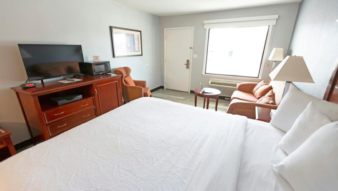 Sunrise Inn Williamstown — photo 18