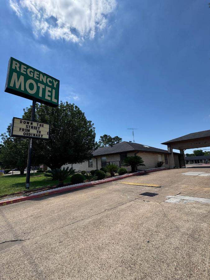 Image: Regency Motel