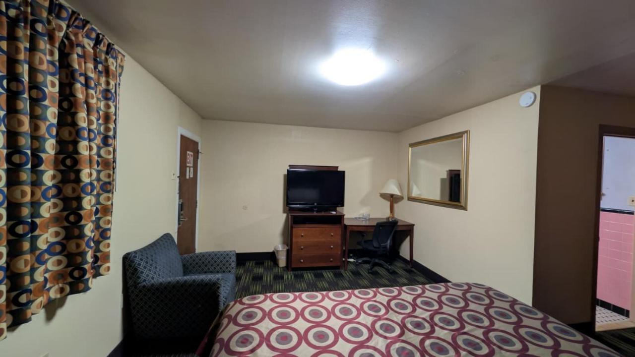 Slumberland Motel — photo 22