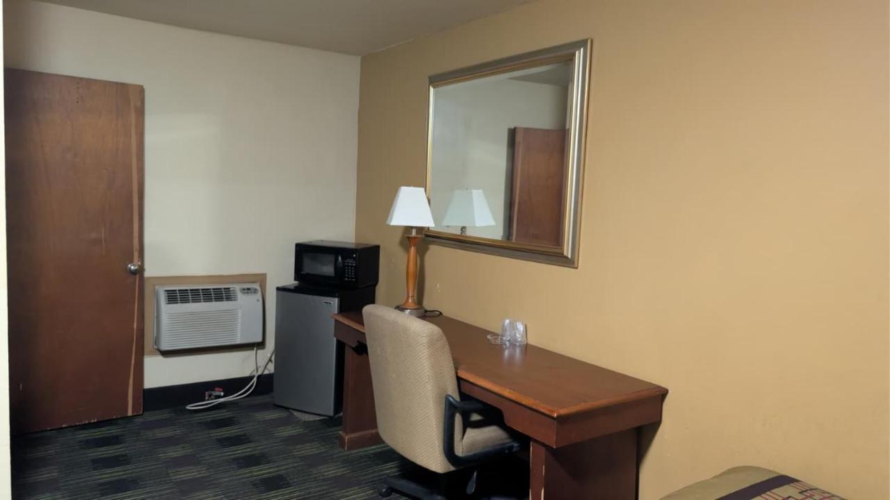 Slumberland Motel — photo 15