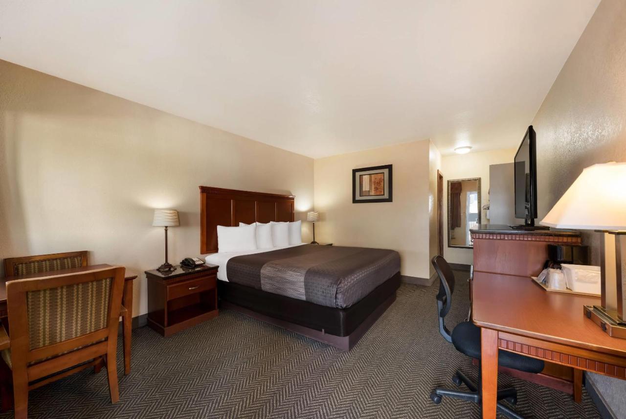 Rodeway Inn SFO — photo 14
