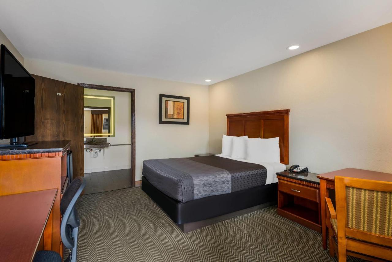 Rodeway Inn SFO — photo 21