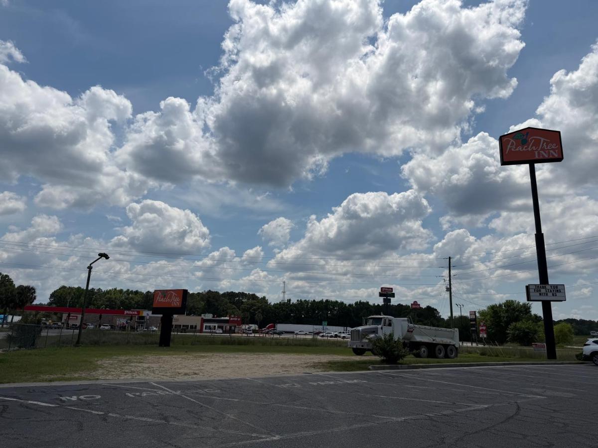 Peach Tree Inn — photo 15