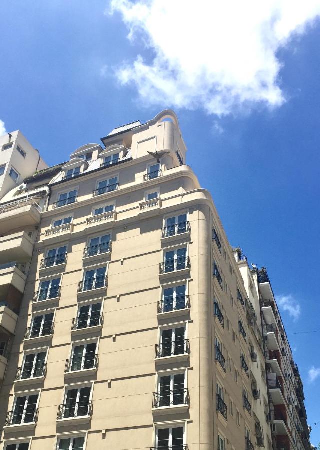 Carles Hotel photo