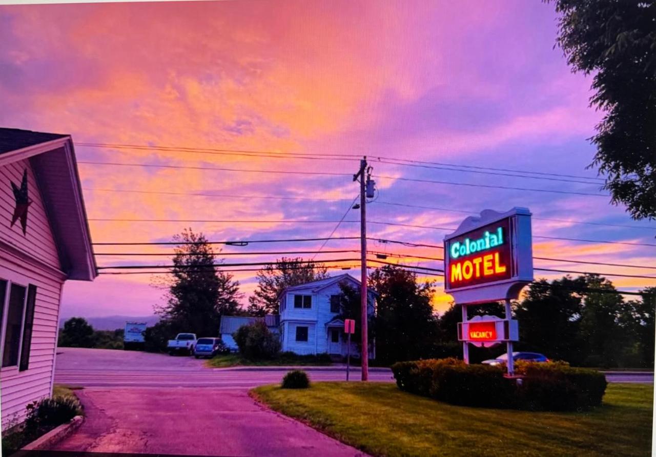 Colonial Motel — photo 8