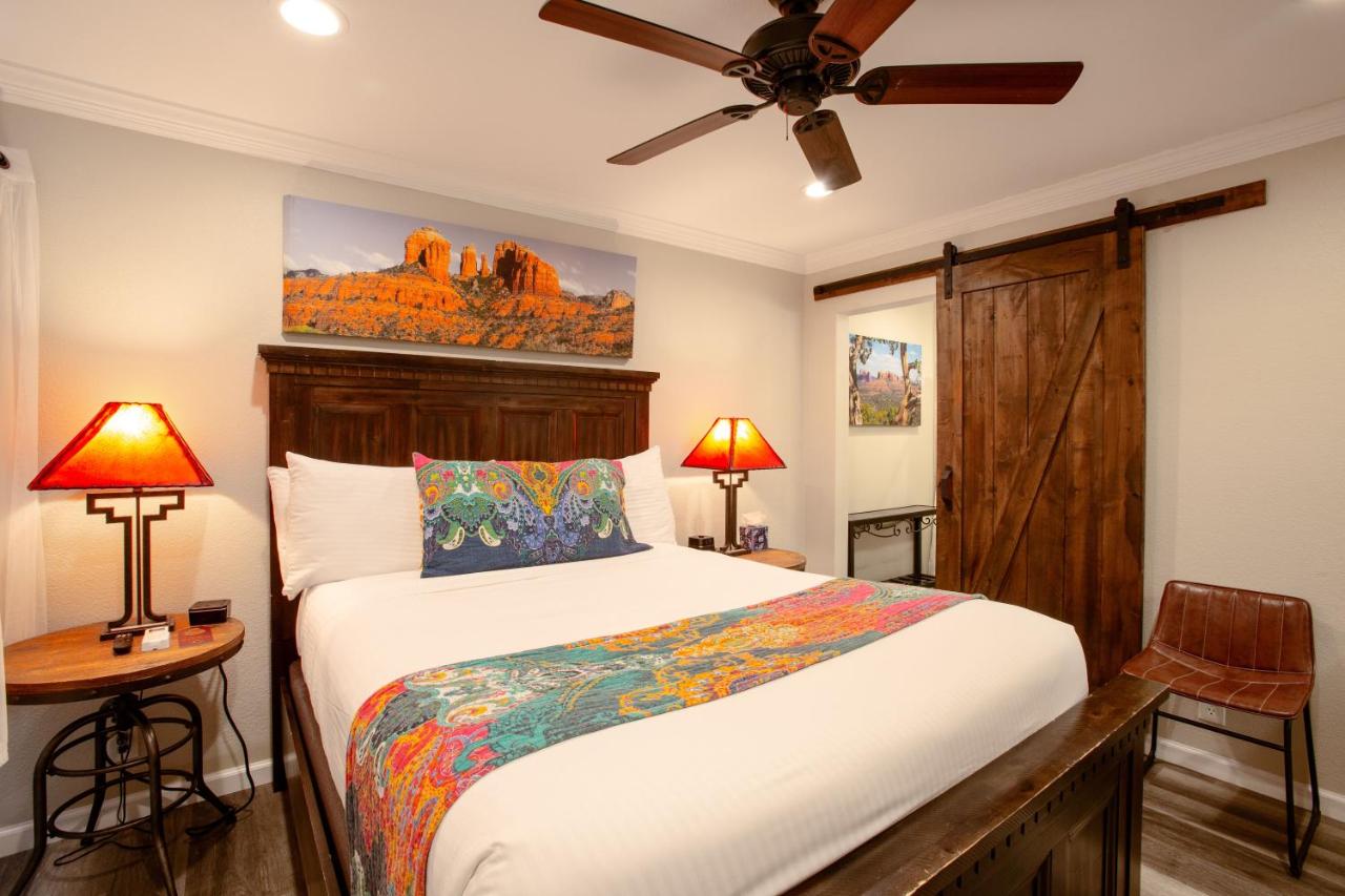 Lantern Light Inn - Romantic Getaway — photo 15