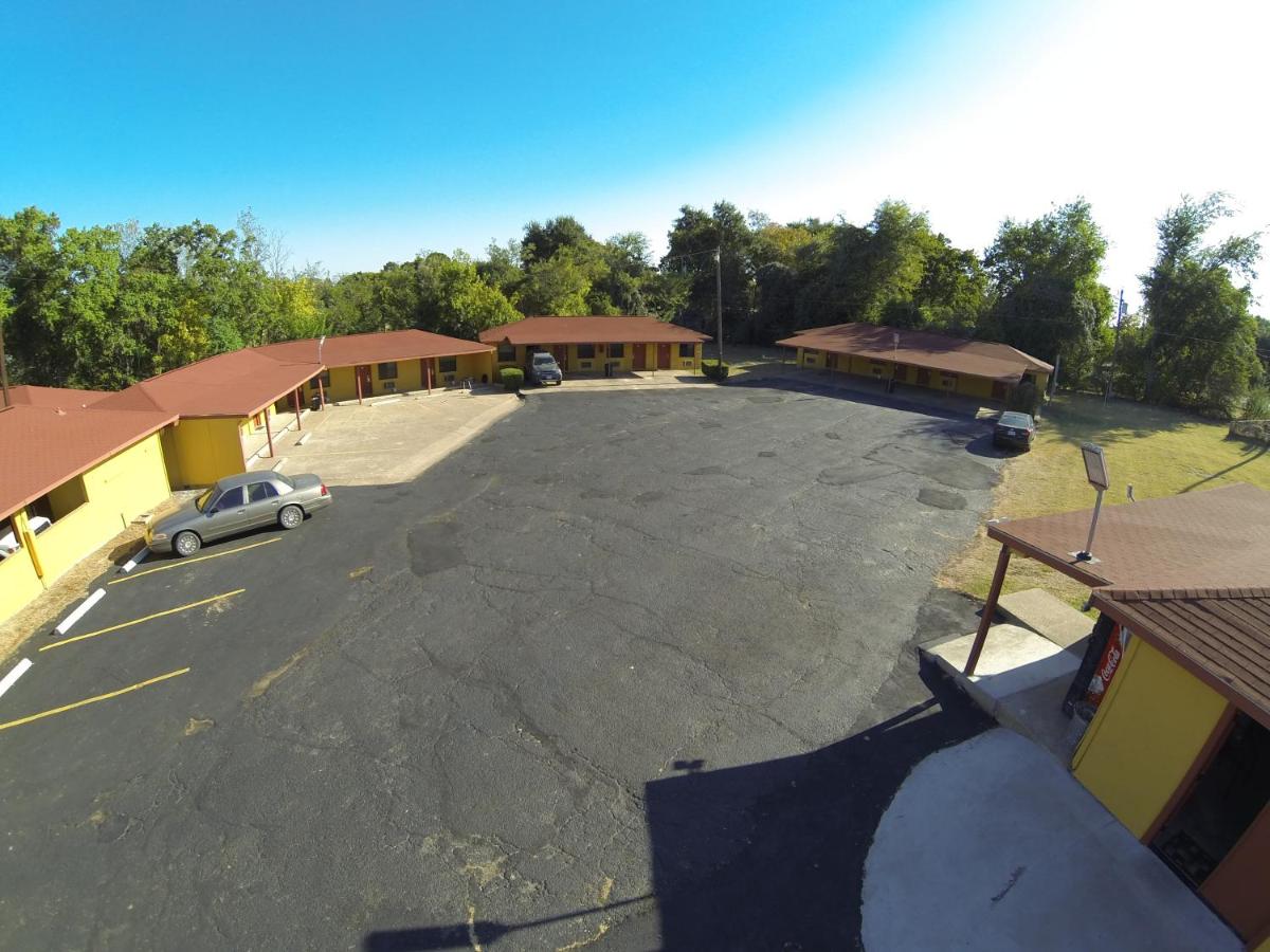 Budget Inn - Buffalo — photo 15