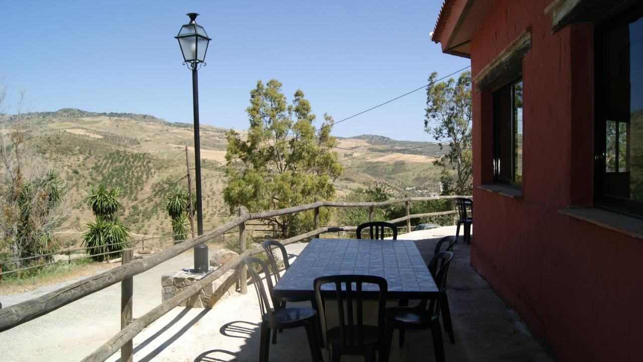 Pension Refugio Del Alamut (Spanje Valle de Abdalagís ...