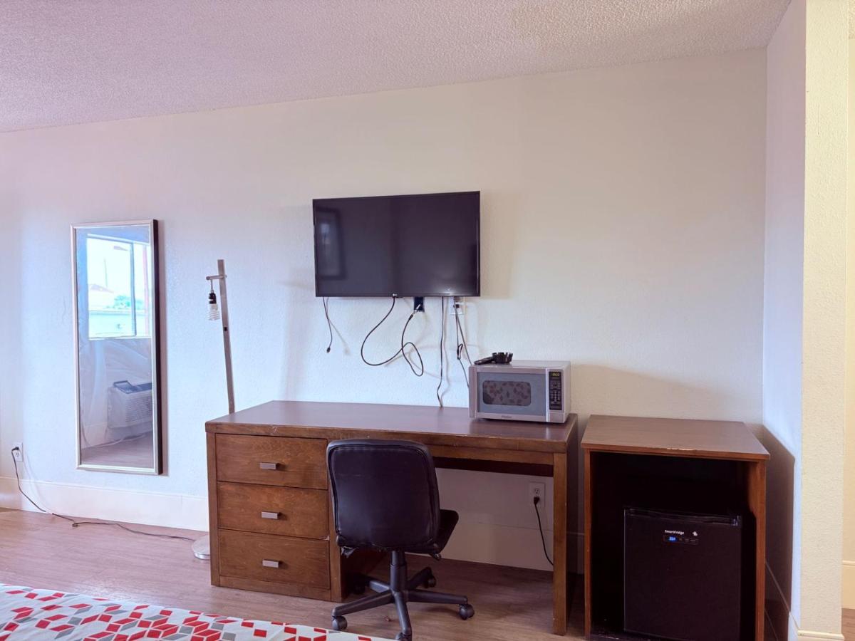 Best Classic Inn Suite — photo 17