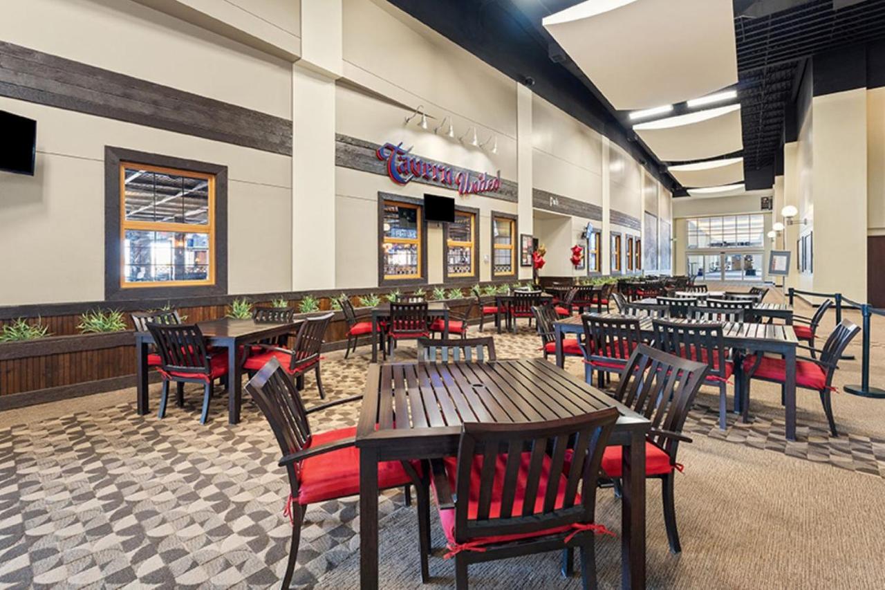 Canad Inns Destination Center Grand Forks — photo 4