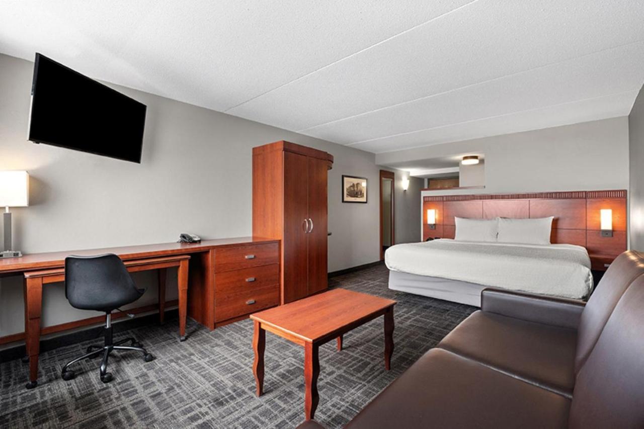 Canad Inns Destination Center Grand Forks — photo 8