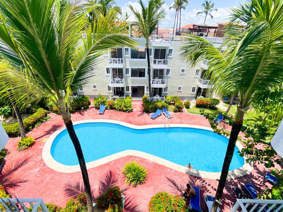Image: PUNTA CANA TROPICANA POOL SUITES Studios BAVARO BEACH CLUB & SPA