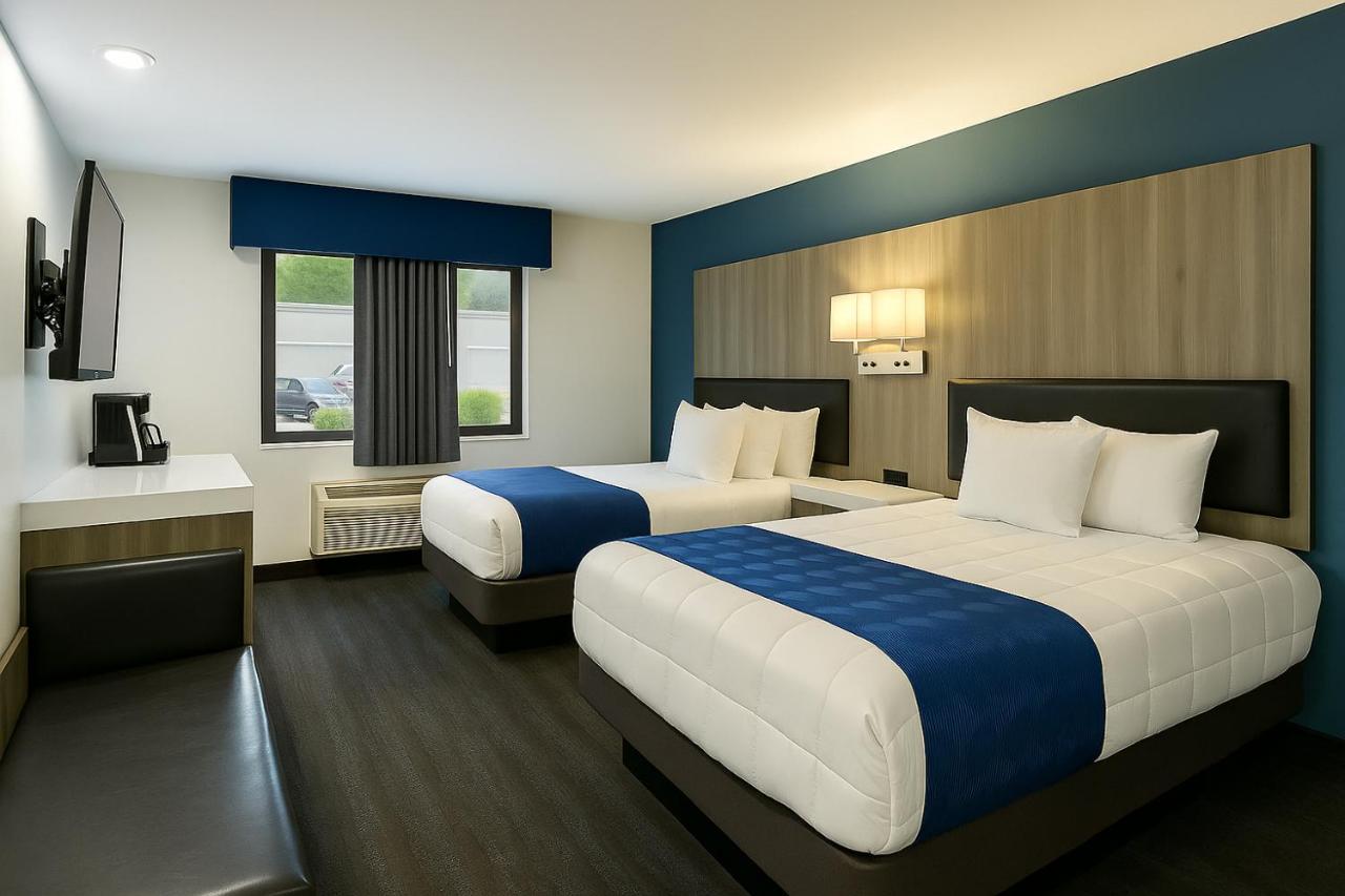 Oyster Bay Inn & Suites — photo 8