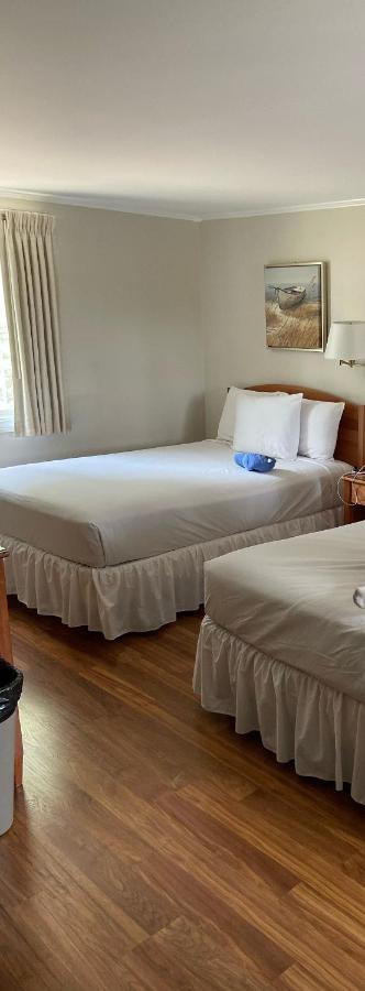 The Chatham Motel — photo 17
