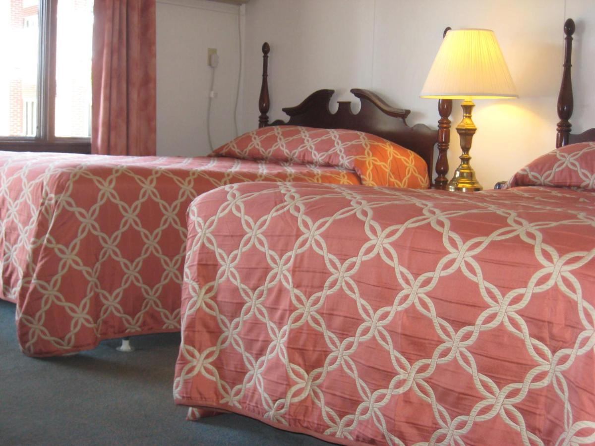Lockport Motel — photo 20