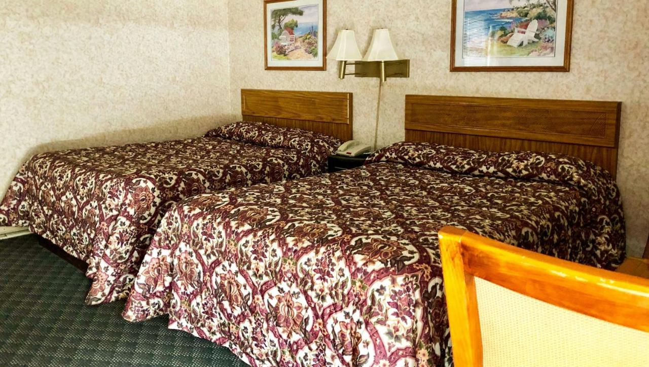 Pleasant Valley Motel — photo 22