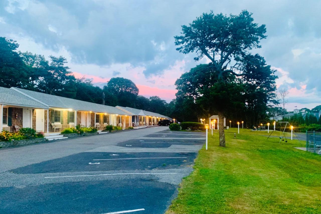 The Chatham Motel — photo 10