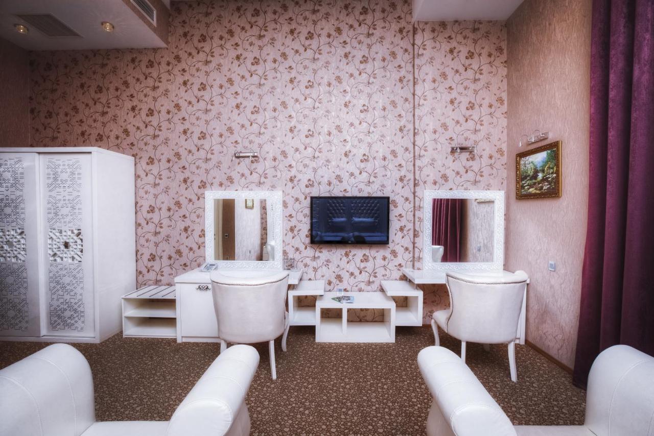 Admiral Hotel photo