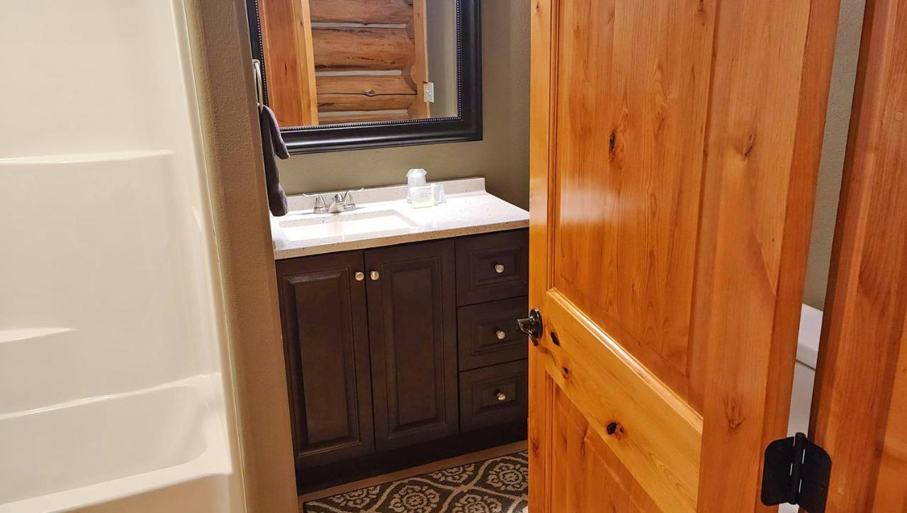 Dodge Peak Lodge — photo 23