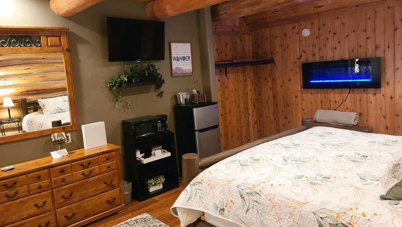 Dodge Peak Lodge — photo 22