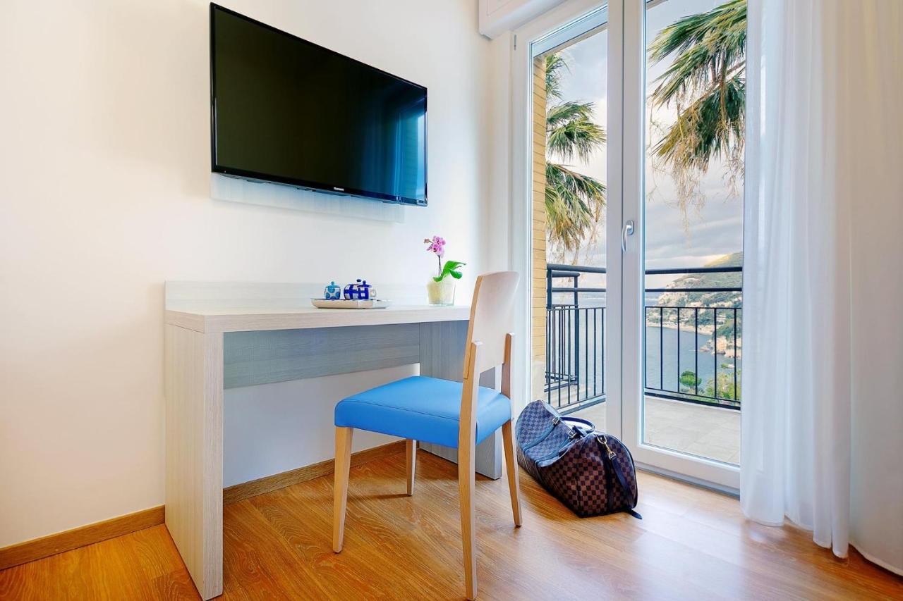 Aequa Hotel photo