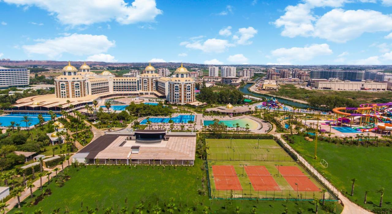 Tennis court: Delphin BE Grand Resort